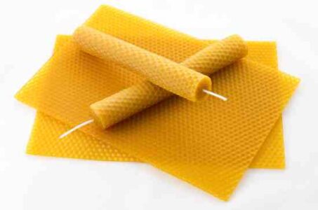 Spiced Honeycomb Candle Recipe Image